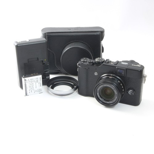 Fotocamera digitale compatta