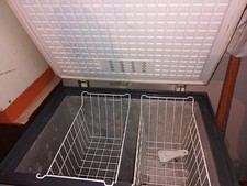 CONGELATORE a POZZETTO INDESIT -anno 2005-a cassettone-perfettamente funzionante