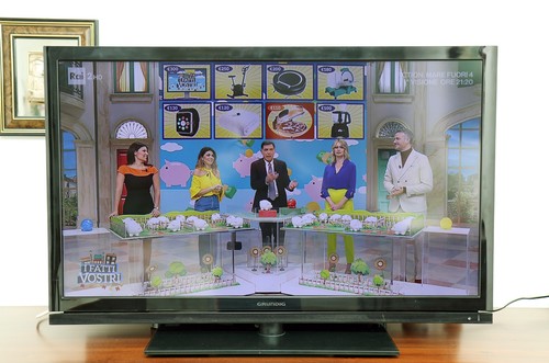 Monitor 1920 x 1080 - 40",