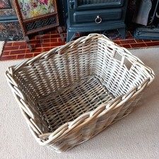 Cesto di vimini vintage legno
