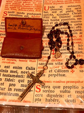 RARA RELIQUIA VINTAGE Fatima: rosario pietre dure con grande scatola di pelle crocifisso