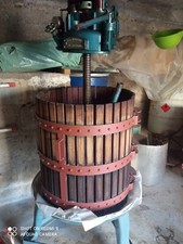 Torchio Per Uva Manuale 60cm Diametro, Macina uva e Recipiente uva 6 quintali