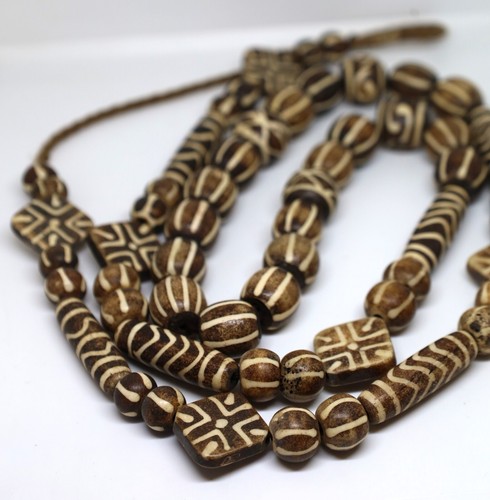 Collana lunga asiatica birmana