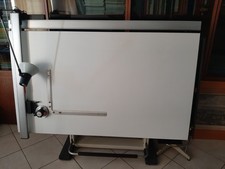 tecnigrafo ortogonale marca Neolt cm.170x100 con lampada e sgabello regolabile