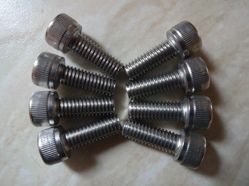 Bulloni ricambio adatti - di, a