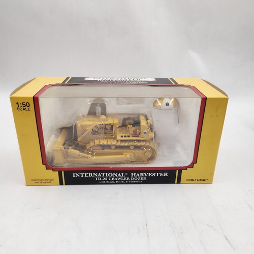Dozer first gear - gear, 1:50