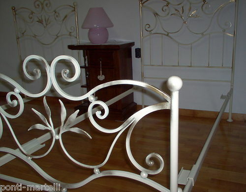 Letto ferro battuto - in,