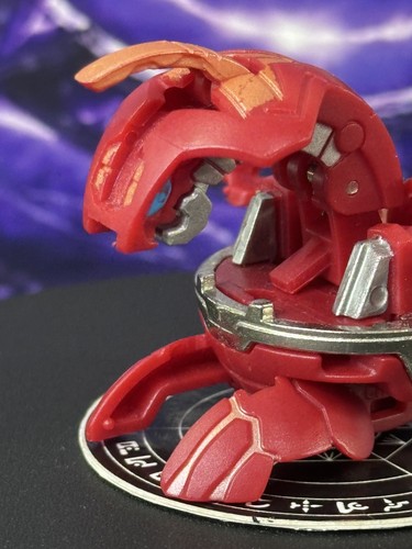 Bakugan pyrus delta dragonoid - pyrus,