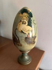 Uovo In Legno Dipinto A Mano