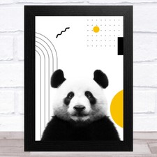 Stampa artistica da parete casa Panda astratta con forme geometriche nere e gialle