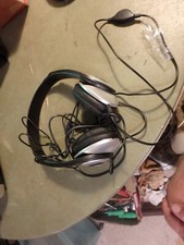 3C- set of guitar headphones