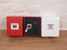 Seiko 5 Sports 'Pepper Black' 1968 Ricreazione Edizione Limitata SRPL05K1, Set Completo