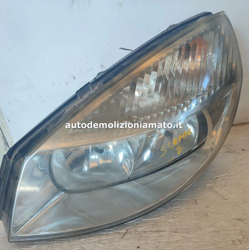 Proiettore faro con - sx,