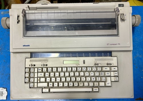 Macchina scrivere vintage - da,