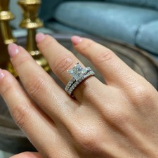 Anello in oro bianco 18 kt con