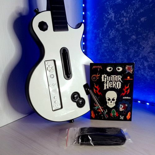 Guitar hero chitarra gibson - hero,