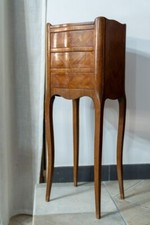 Coppia di comodini in mogano