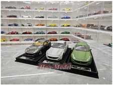 HH Model 1/18 FF Ferrari