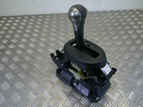 Nissan micra k13 leva - nissan,