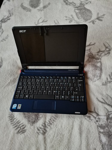 Acer aspire one zg5 - one, netbook