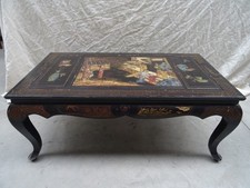 Tavolino da salotto laccato a