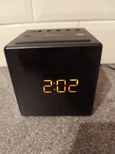 Sony icf cube clock radio - sony,