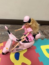 Vespa Di Barbie Più Barbie