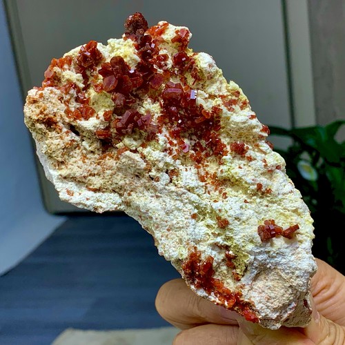 Campione minerale quarzo a - di,