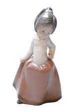 Statuina bambina Lladro Nao