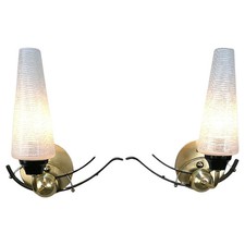 Coppia di applique da parete vintage anni 50 Maison Arlus ottone e vetro opalino 1950