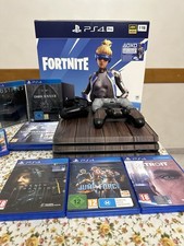 PS4 PRO 1 TB 4K + 4 Dualshock