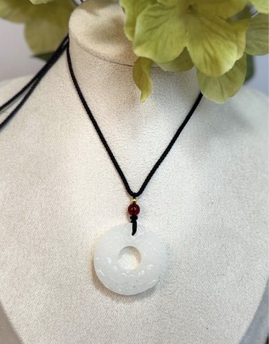 Collana con ciondolo - , ciambella