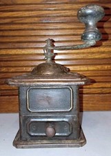 RARO E ANTICO MACININO DA CAFFE’ IN METALLO ORIGINALE PRIMI DEL 1900 