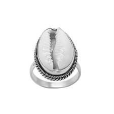 81stgeneration Anello in Argento Sterling .925 con Conchiglia di Ciprea Bohémien