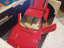 Auto Burago  Ferrari Testarossa 1984 1/18 Guard.foto 