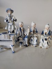 Bundle of 5 Porcelain Figurine