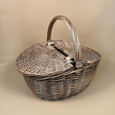 Cestino da picnic ovale vintage in vimini intrecciato coperchio manico marrone