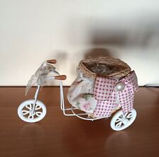 Piccolo Portafiori in Ferro ,a forma di bicicletta , usato in buone condizioni 