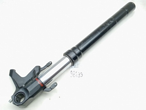 Forcella anteriore destra - forcella,