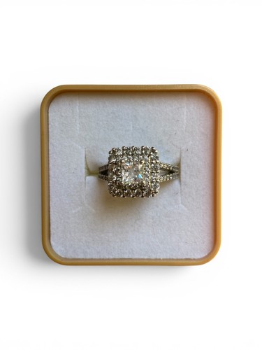 Anello vintage con halo - , di