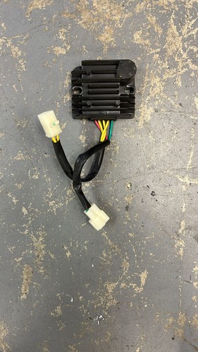 Regolatore tensione sym - di,