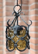 LAMPADARIO  IN FERRO BATTUTO E