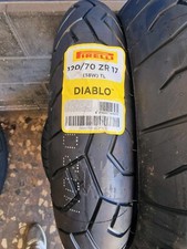 Pneumatico ANTERIORE 120/70