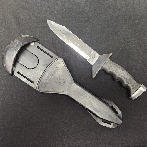 Strumento coltello subacqueo