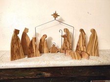 Presepe artigianale in legno di ulivo