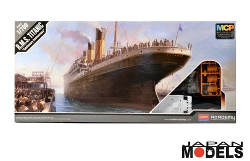 The white star liner - white,
