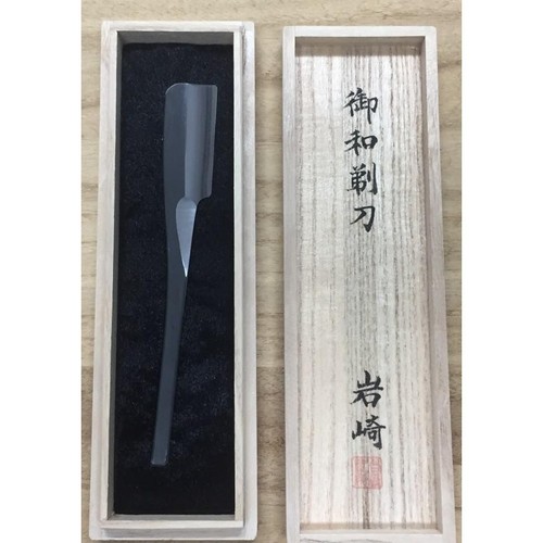Iwasaki rasoio dritto