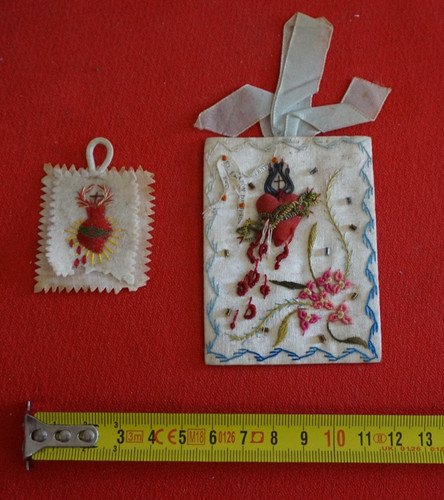 Antico scapolare reliquiario