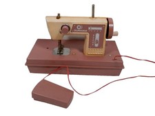 Macchina da cucire Miss Durham