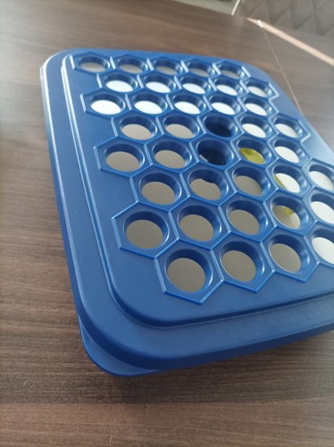 Tupperware happy snack - ,
